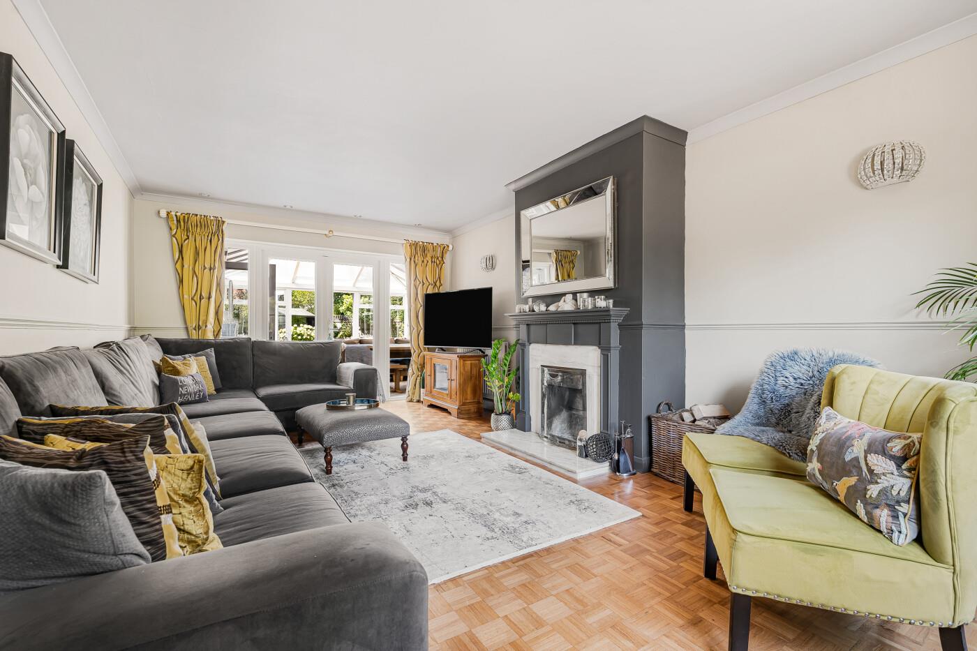 4 bed property in Cherry Tree Close, Henley-On-Thames